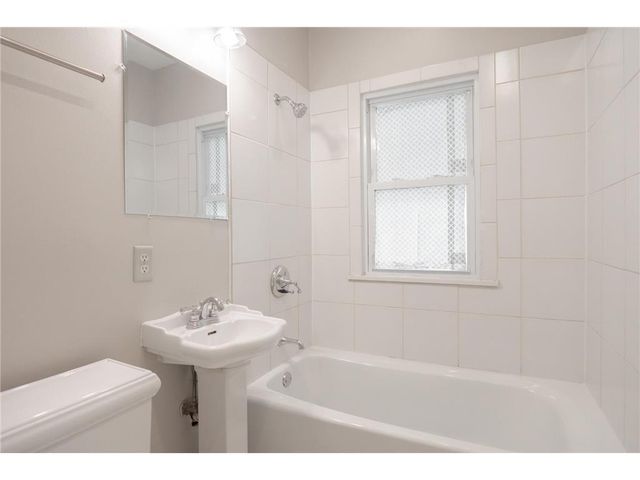 3555 Queen Ave N, Minneapolis, MN 55412