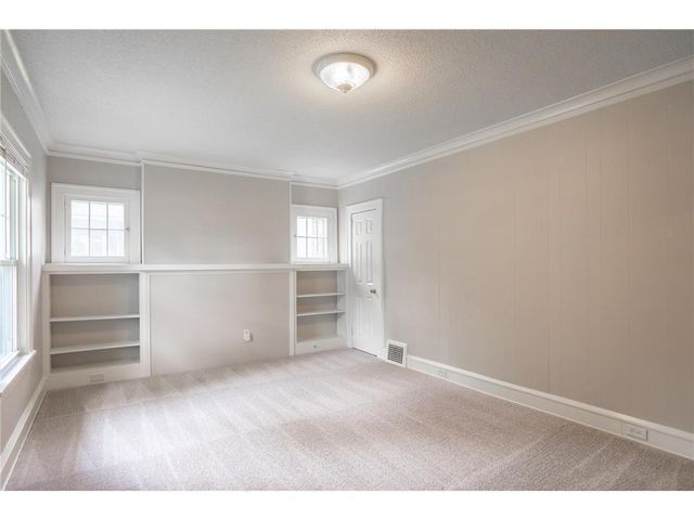 3555 Queen Ave N, Minneapolis, MN 55412