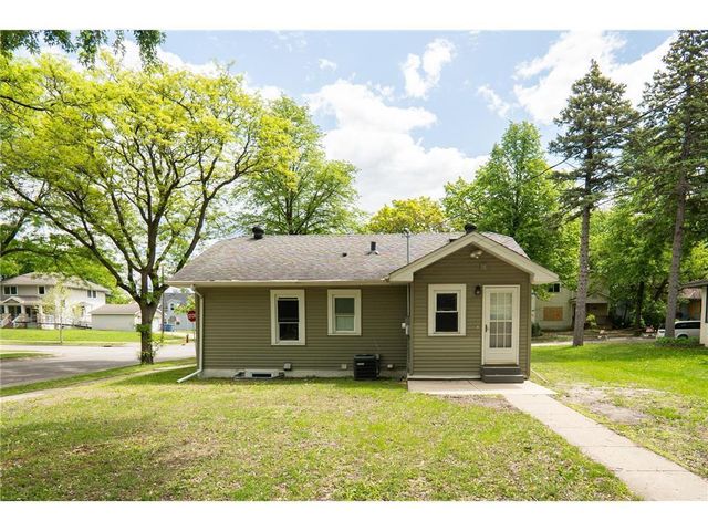 3555 Queen Ave N, Minneapolis, MN 55412