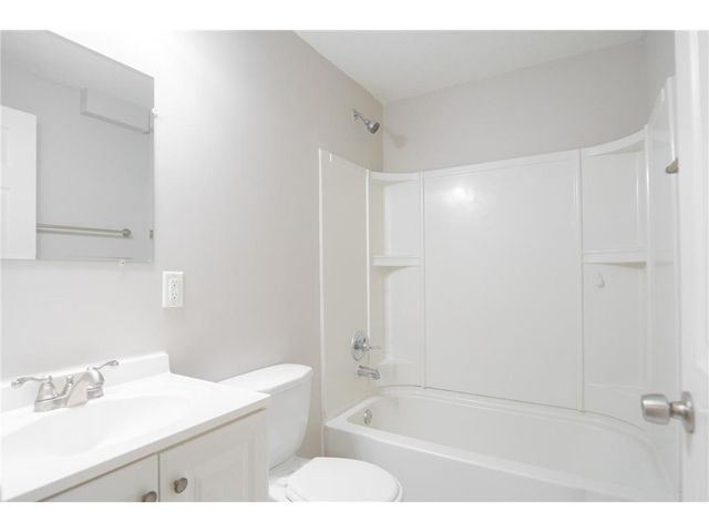 3555 Queen Ave N, Minneapolis, MN 55412