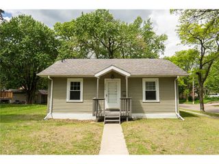 3555 Queen Ave N, Minneapolis, MN 55412