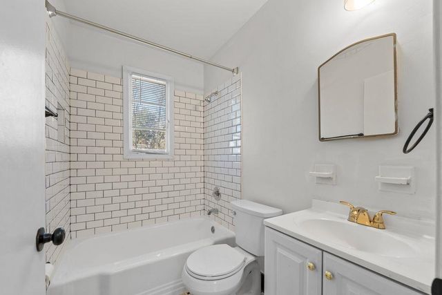 1027 COLONIAL RD, Memphis, TN 38117