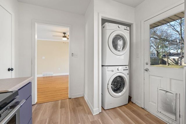 1027 COLONIAL RD, Memphis, TN 38117