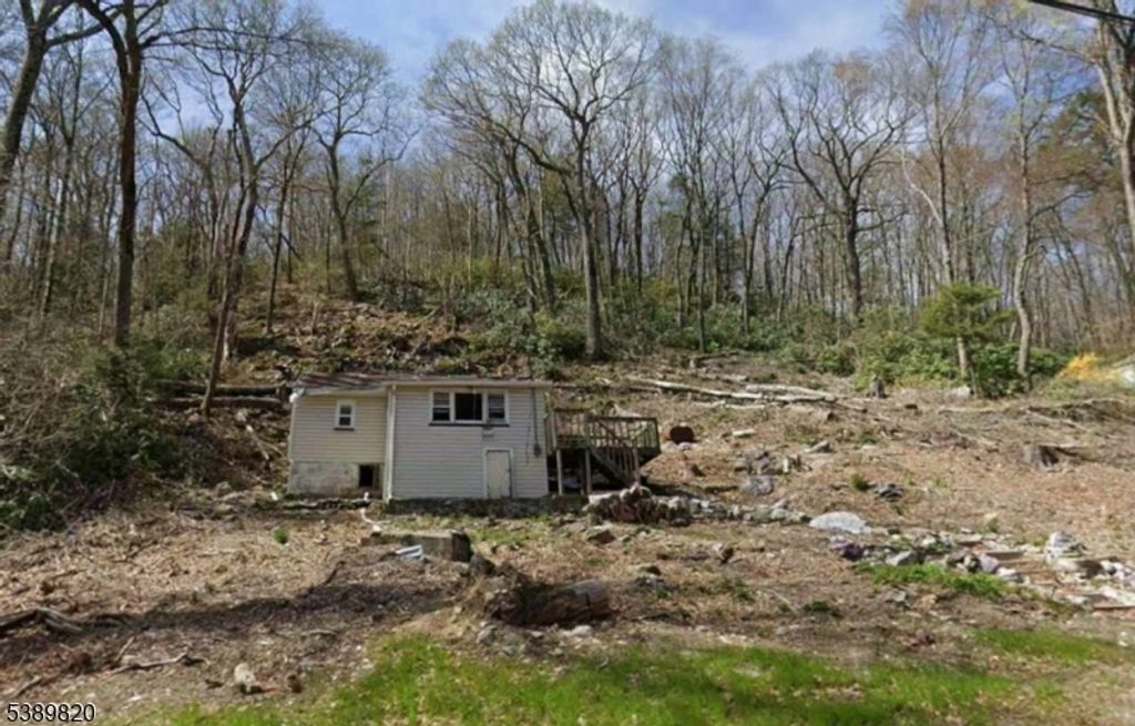 113 Warwick Tpke, West Milford Twp., NJ 07421