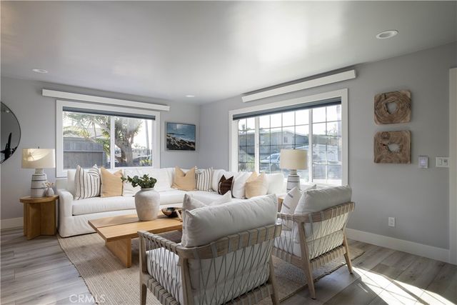 110 Avenida Carmelo, San Clemente, CA 92672