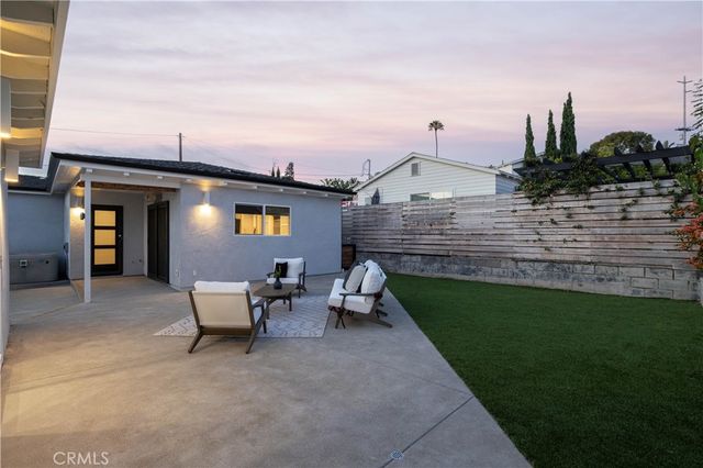 110 Avenida Carmelo, San Clemente, CA 92672