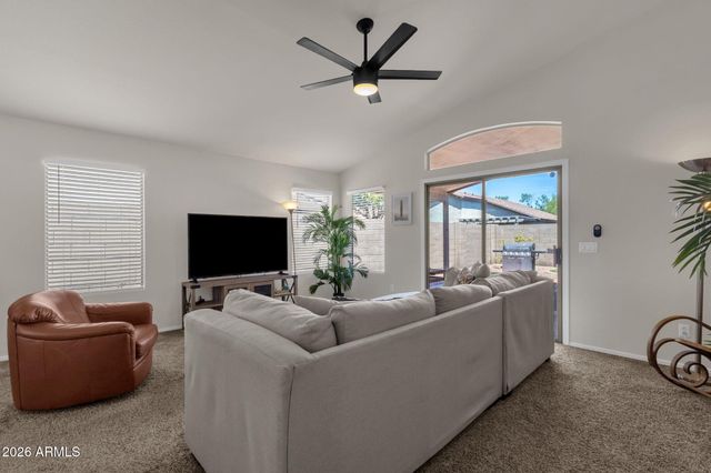 1216 W PINON Avenue, Gilbert, AZ 85233