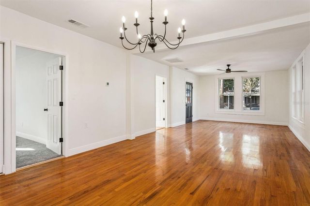 511 E FRANCES AVENUE, Tampa, FL 33602