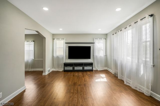 16 Pleasant Ave, Belleville Twp., NJ 07109