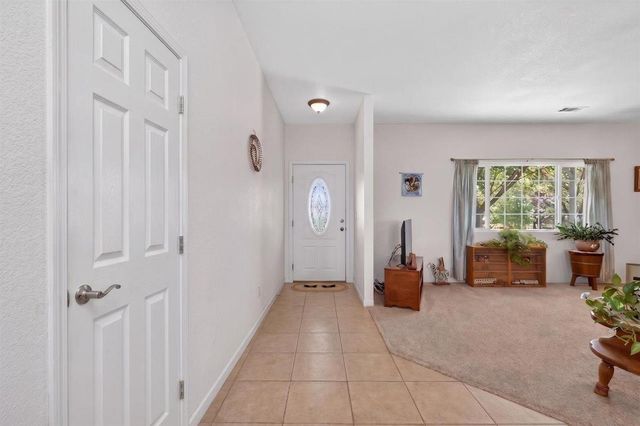 29765 E Chapman Way, Escalon, CA 95320