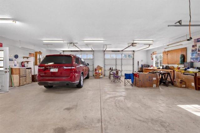 29765 E Chapman Way, Escalon, CA 95320
