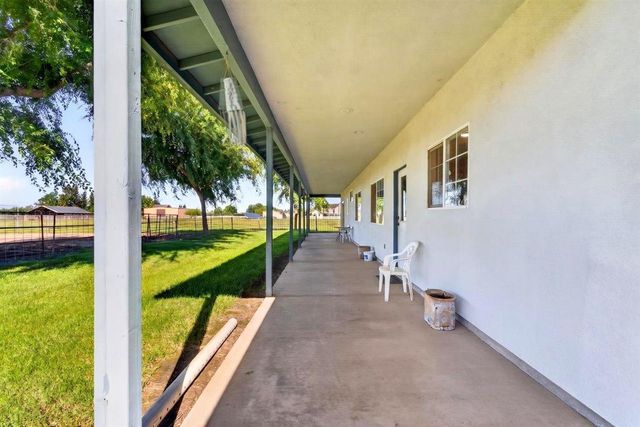 29765 E Chapman Way, Escalon, CA 95320