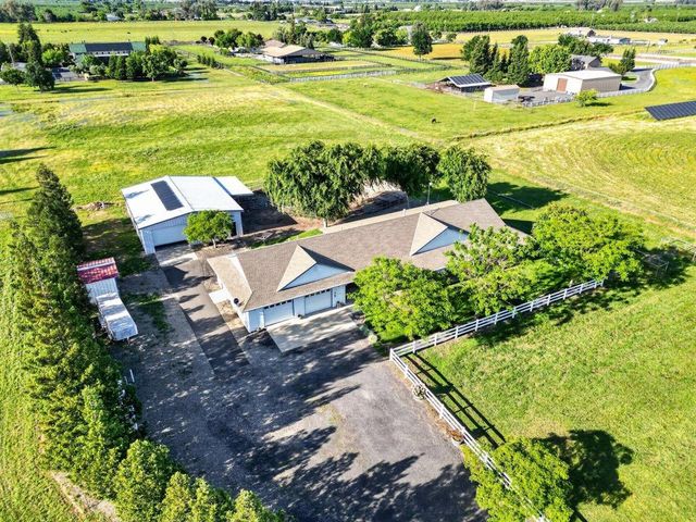 29765 E Chapman Way, Escalon, CA 95320