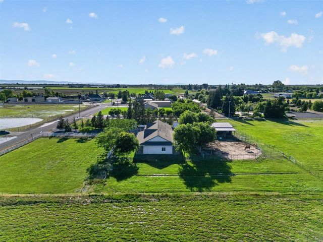 29765 E Chapman Way, Escalon, CA 95320
