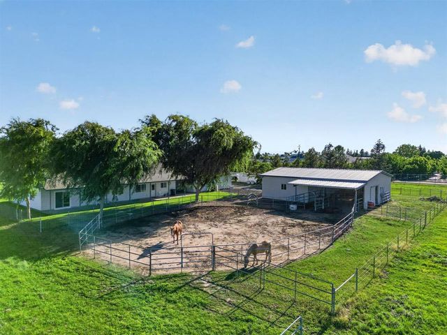 29765 E Chapman Way, Escalon, CA 95320