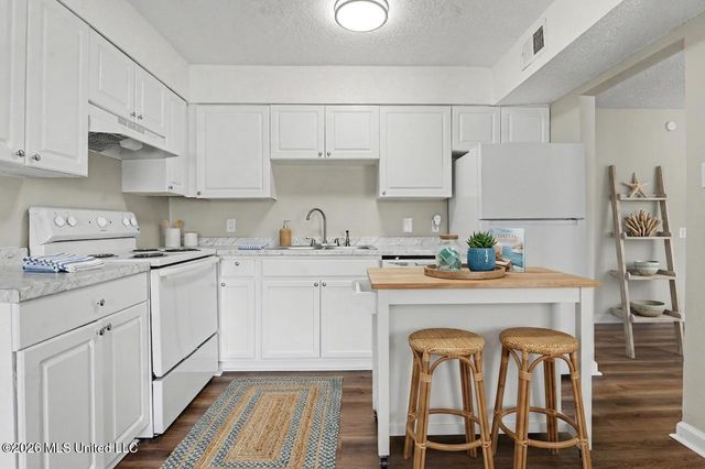 245 Mc Donnell Avenue, 125, Biloxi, MS 39531
