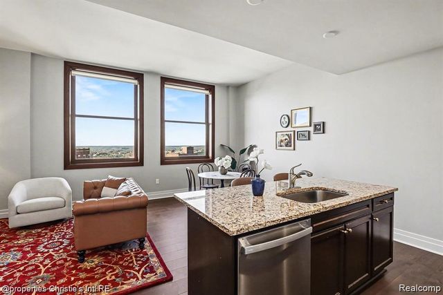 1 Park Avenue 1711, Detroit, MI 48226