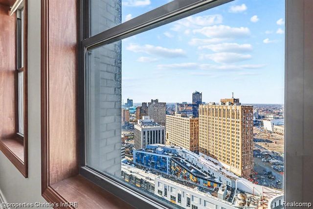 1 Park Avenue 1711, Detroit, MI 48226