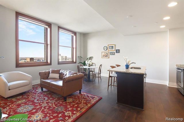 1 Park Avenue 1711, Detroit, MI 48226