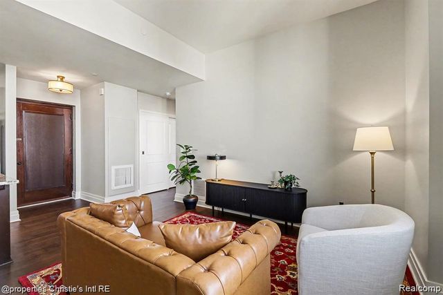1 Park Avenue 1711, Detroit, MI 48226