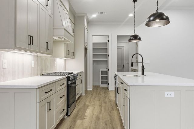 304 Edgewood Circle, Little Rock, AR 72223