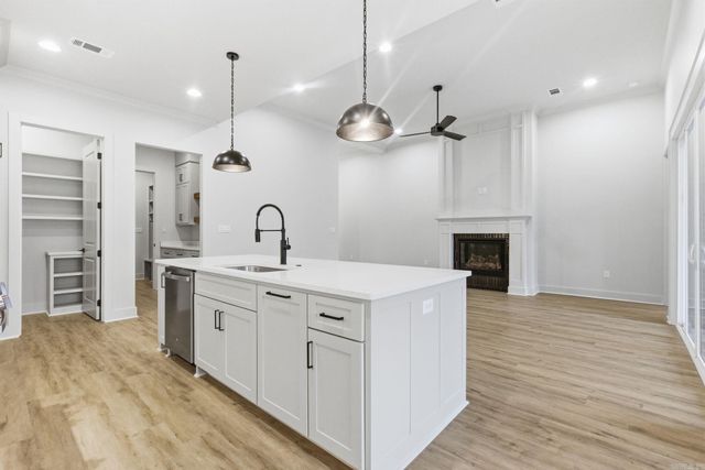 304 Edgewood Circle, Little Rock, AR 72223