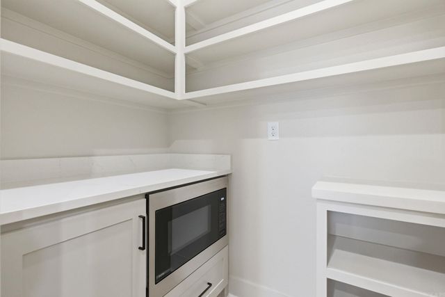 304 Edgewood Circle, Little Rock, AR 72223