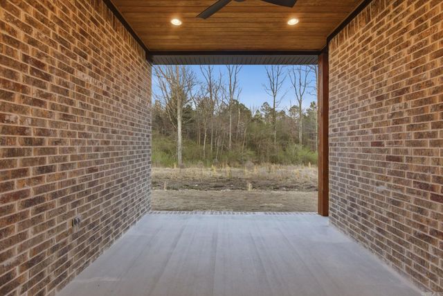 304 Edgewood Circle, Little Rock, AR 72223