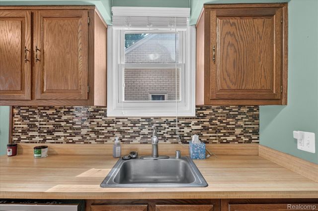 13451 Brest Street, Southgate, MI 48195