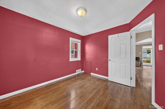13451 Brest Street, Southgate, MI 48195