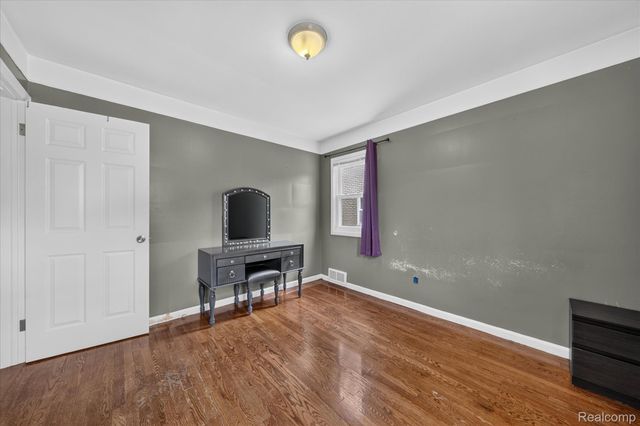 13451 Brest Street, Southgate, MI 48195
