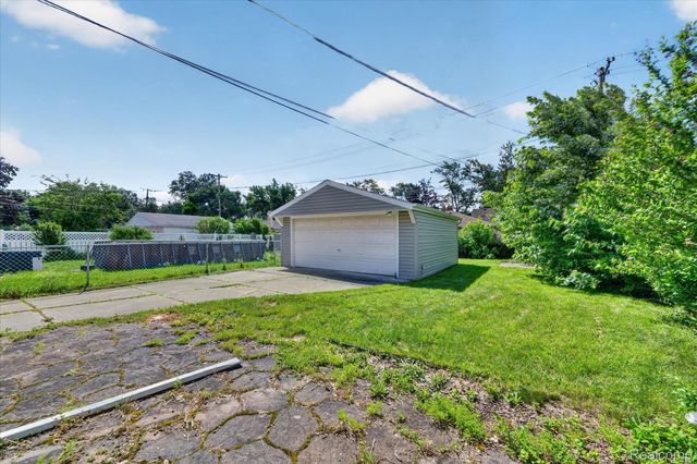 13451 Brest Street, Southgate, MI 48195