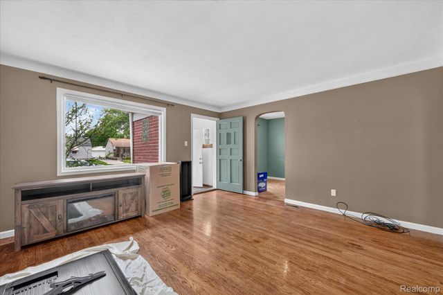 13451 Brest Street, Southgate, MI 48195