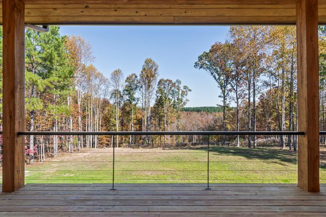 202 Ravenridge Rd, Summertown, TN 38483