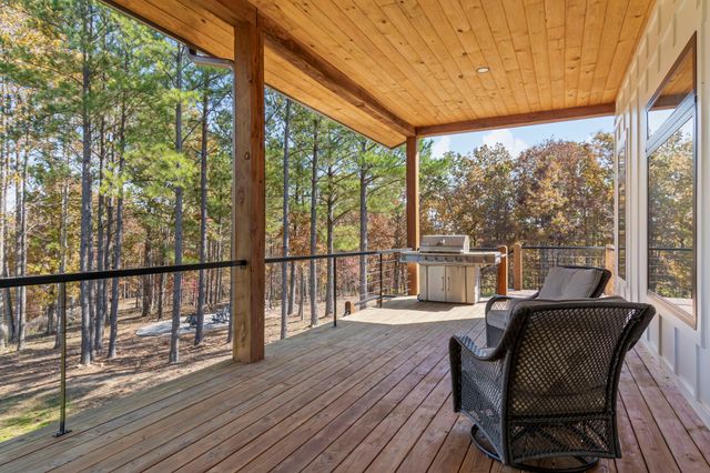 202 Ravenridge Rd, Summertown, TN 38483