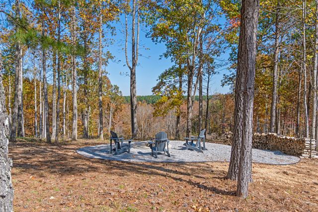 202 Ravenridge Rd, Summertown, TN 38483