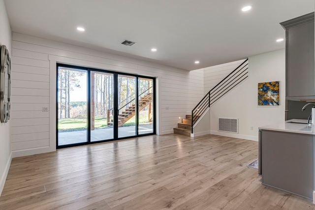 202 Ravenridge Rd, Summertown, TN 38483