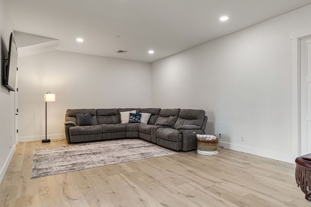 202 Ravenridge Rd, Summertown, TN 38483