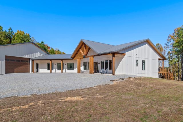 202 Ravenridge Rd, Summertown, TN 38483