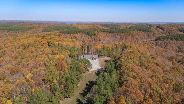 202 Ravenridge Rd, Summertown, TN 38483