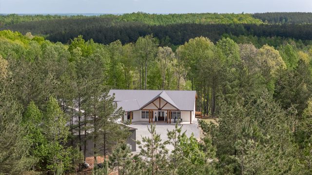 202 Ravenridge Rd, Summertown, TN 38483