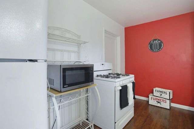 1806 La Jolla Dr, Stockton, CA 95204