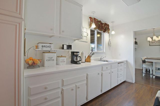 1806 La Jolla Dr, Stockton, CA 95204