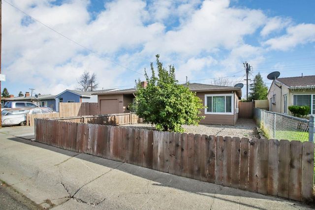 1806 La Jolla Dr, Stockton, CA 95204