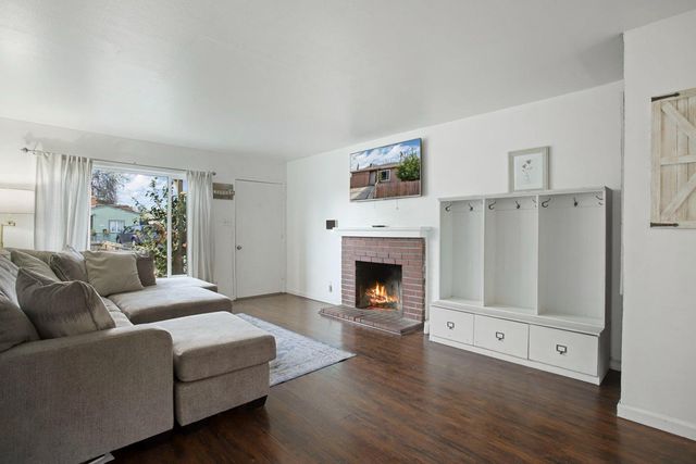 1806 La Jolla Dr, Stockton, CA 95204