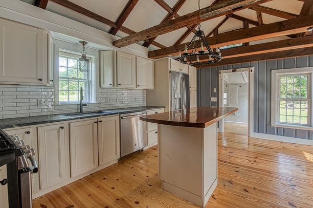 590 Bedford Street, East Bridgewater, MA 02333