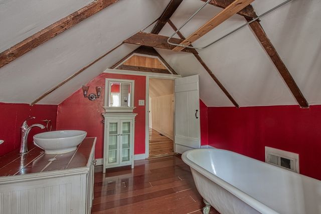 590 Bedford Street, East Bridgewater, MA 02333