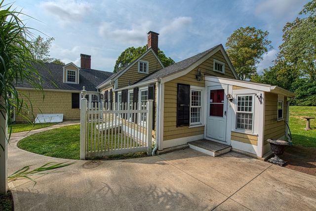 590 Bedford Street, East Bridgewater, MA 02333