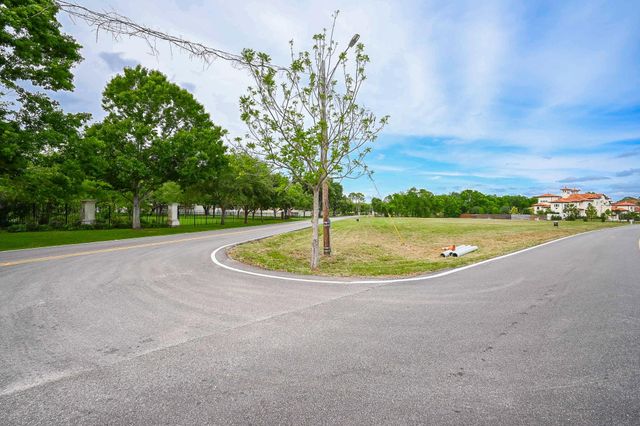 1307 Horseshoe Drive, Sugar Land, TX 77478