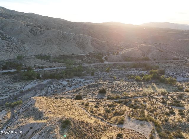 Cheseboro Road, Palmdale, CA 93550
